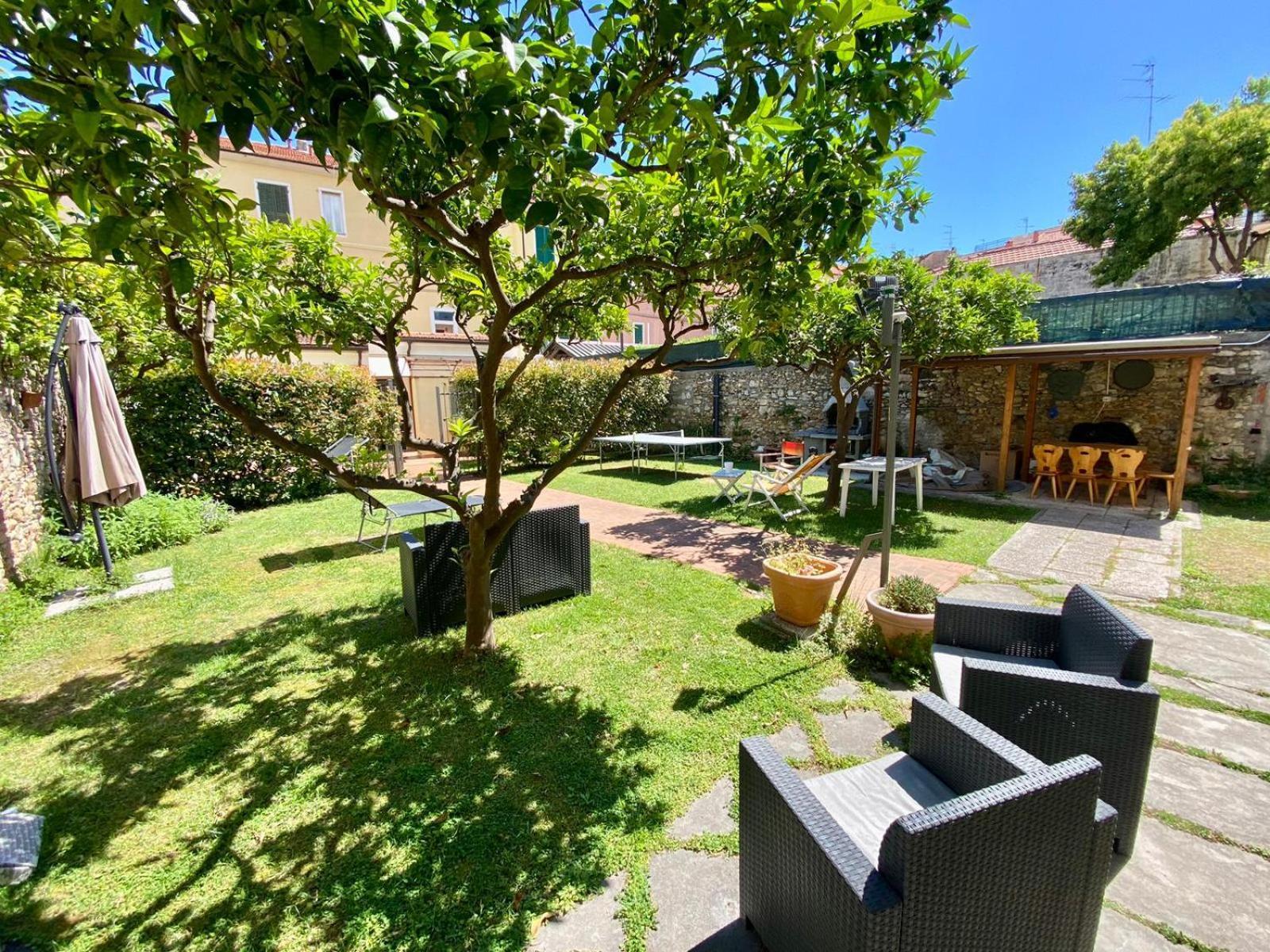 Villa Marcellina - Piazza San Giovanni, Giardino Privato, Jacuzzi E Barbecue Loano Exterior photo