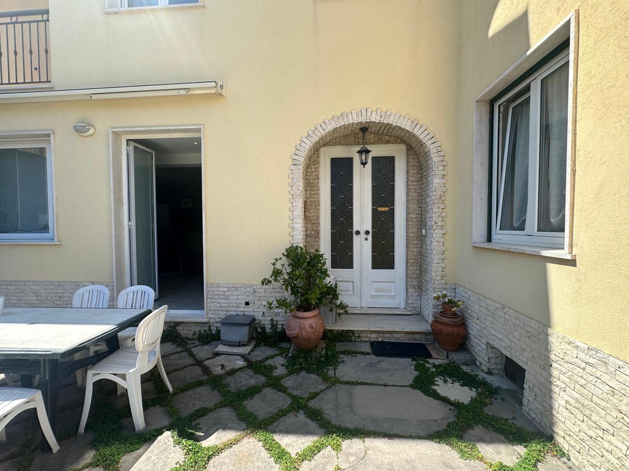 Villa Marcellina - Piazza San Giovanni, Giardino Privato, Jacuzzi E Barbecue Loano Exterior photo