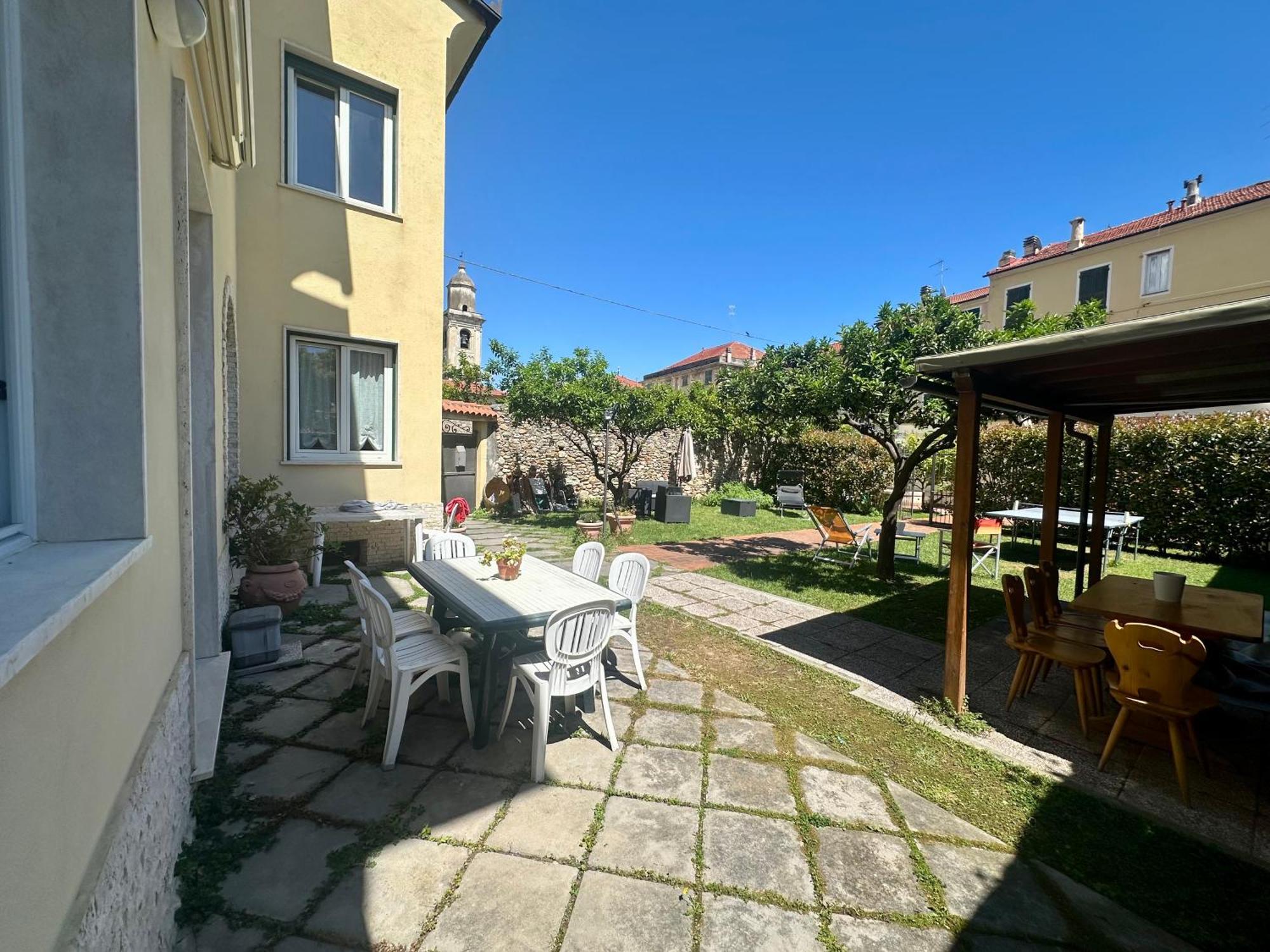 Villa Marcellina - Piazza San Giovanni, Giardino Privato, Jacuzzi E Barbecue Loano Exterior photo